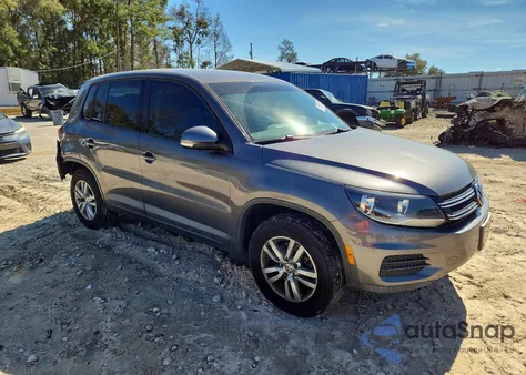 2013 Volkswagen Tiguan S из США, поврежденный, VIN WVGAV7AX8DW020795